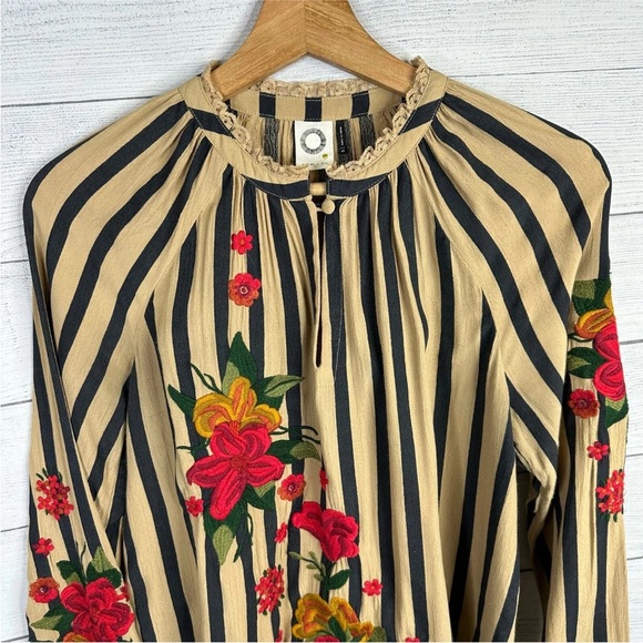 Anthropologie Embroidered Long Sleeve Top - Picture 4 of 9